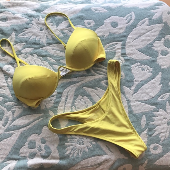 WHITE FOX SWIMWEAR yellow bikini - Picture 1 of 4
